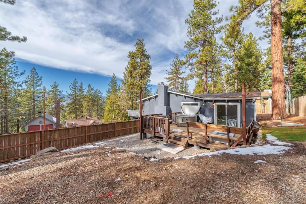 Lake Views, Pet-Friendly Cabin With Hot-Tub In King'S Beach Kings Beach Exterior foto